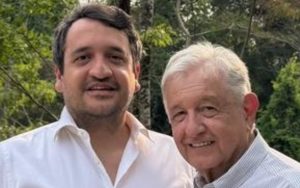 andy-lopez-beltran-con-amlo